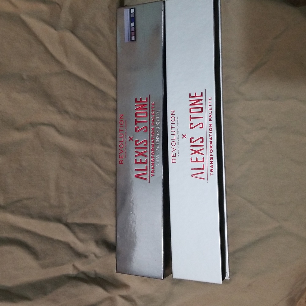 REVOLUTION × Alexis Stone Transformation Palette
